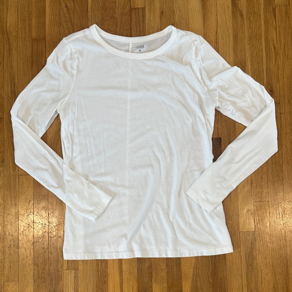 *last chance* a.n.a | Women’s Soft White Longsleeve Top